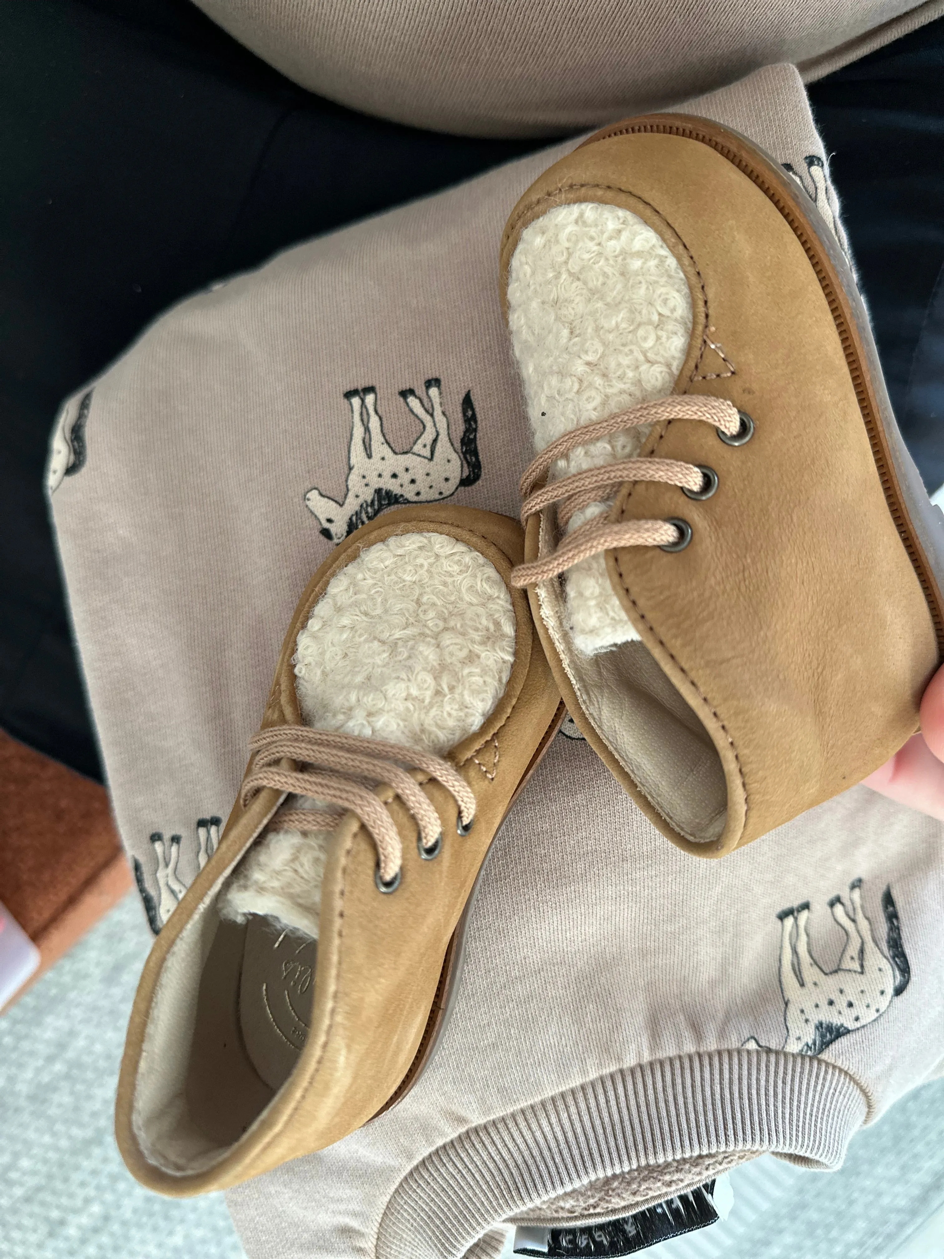 Beberlis Sand and White Shearling Baby Bootie