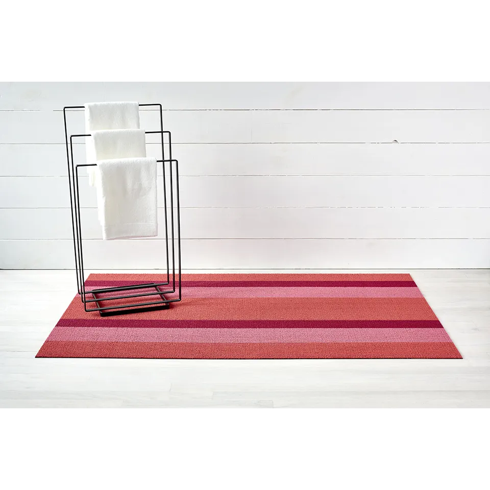 BOLD STRIPE SHAG UTLITY MAT, PUNCH