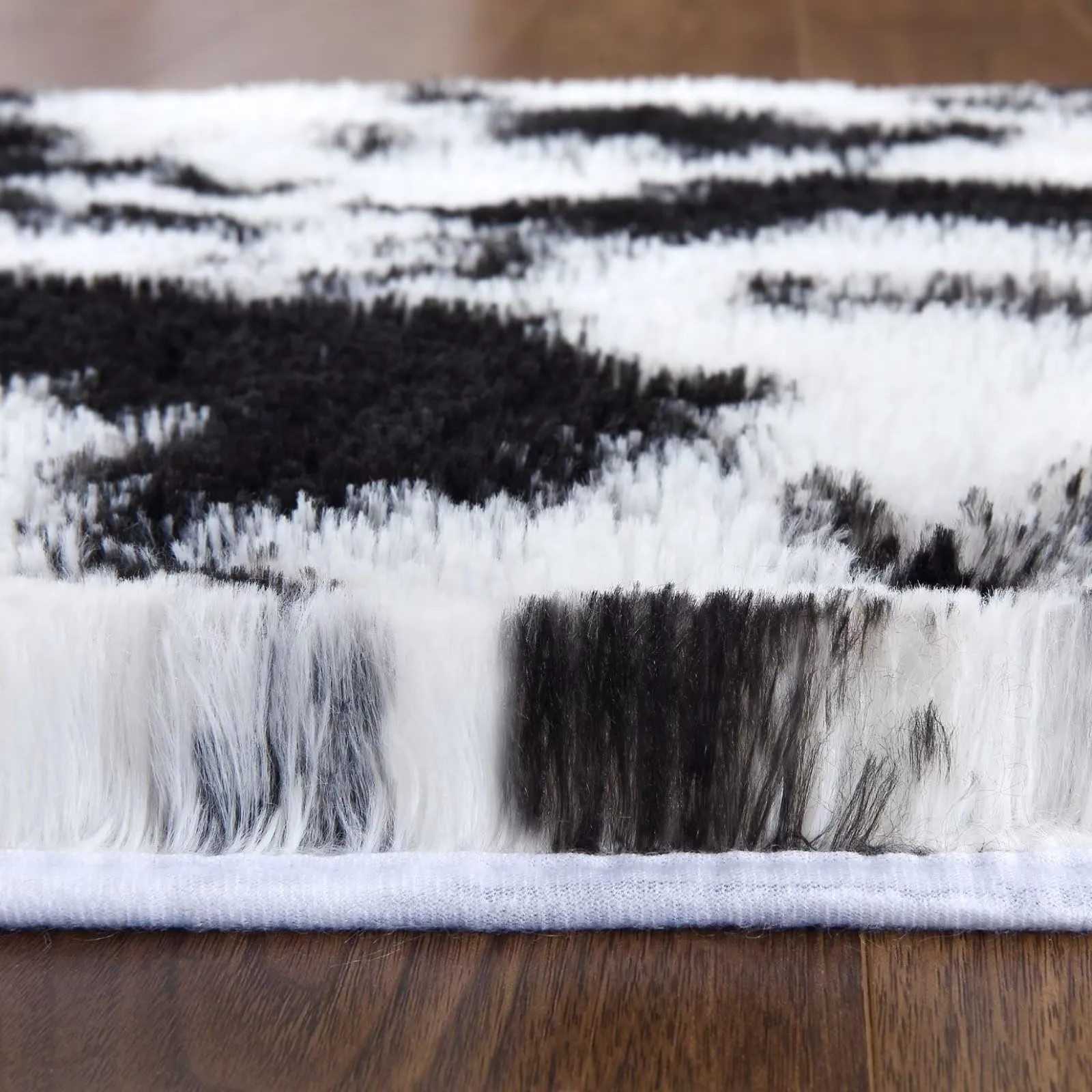 GARVEE Area Rug 8x10 Soft Fluffy Area Rug for Living Room Bedroom Black White Plush Shag Rugs Fuzzy Shaggy Accent Carpets for Kids Room Nursery Non-Skid Modern Tie-Dyed Faux Fur Rugs Dorm Home Decor