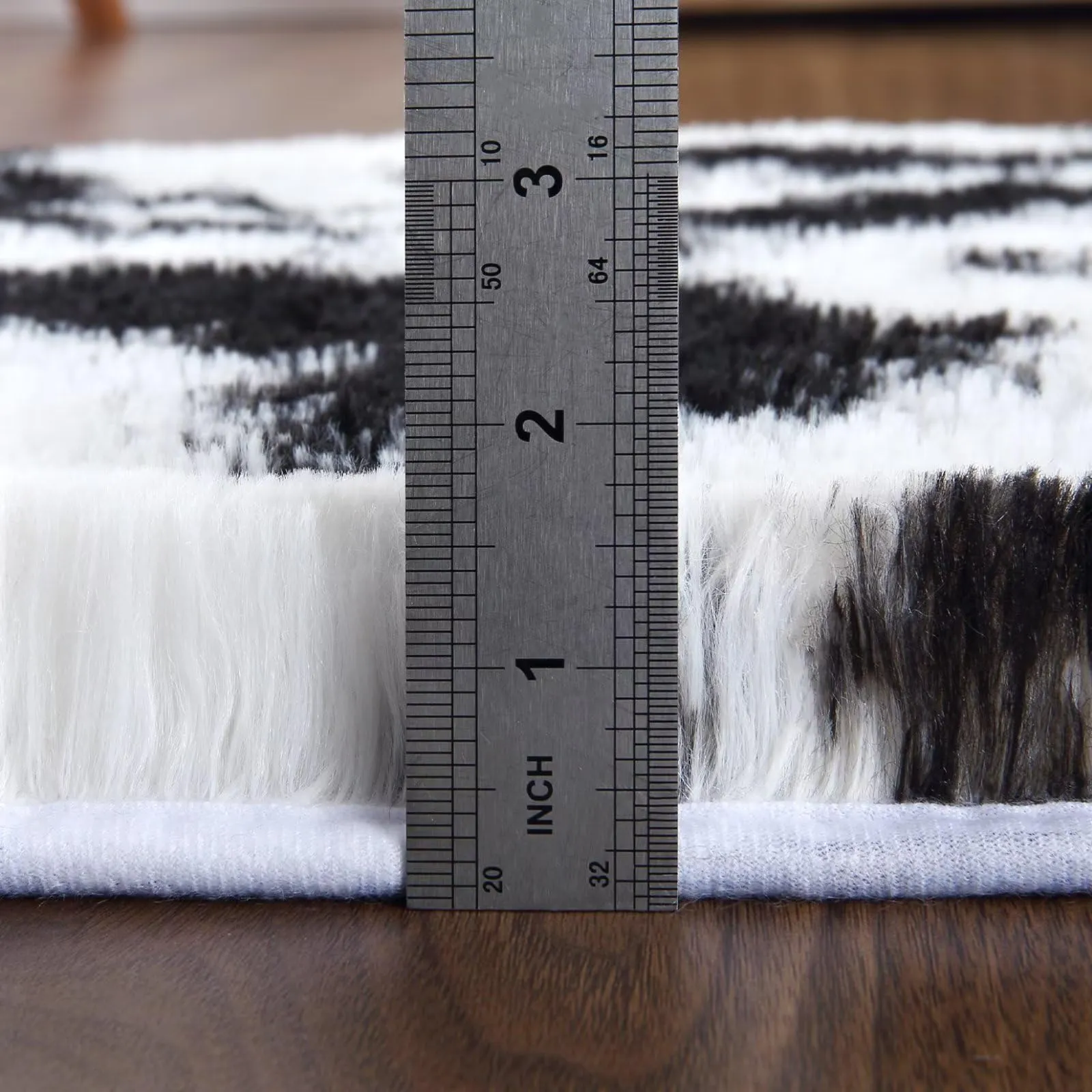 GARVEE Area Rug 8x10 Soft Fluffy Area Rug for Living Room Bedroom Black White Plush Shag Rugs Fuzzy Shaggy Accent Carpets for Kids Room Nursery Non-Skid Modern Tie-Dyed Faux Fur Rugs Dorm Home Decor