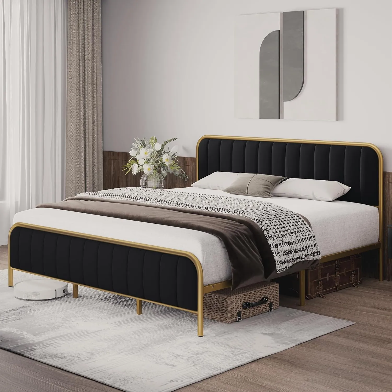 GARVEE Full Size Velvet Platform Bed Frame   Modern Design   Heavy Duty Mattress Foundation   Wood Slats   Noise Free   Tufted Headboard   Bedroom in Black