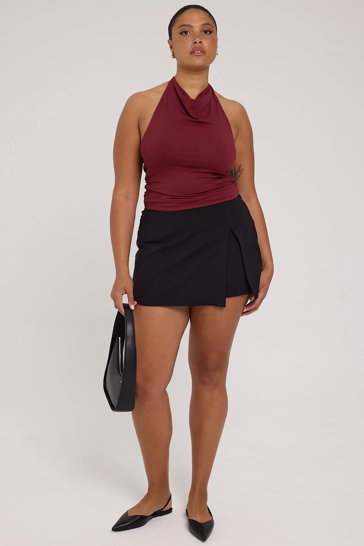 Perfect Stranger Tropez Mid Rise Skort Black