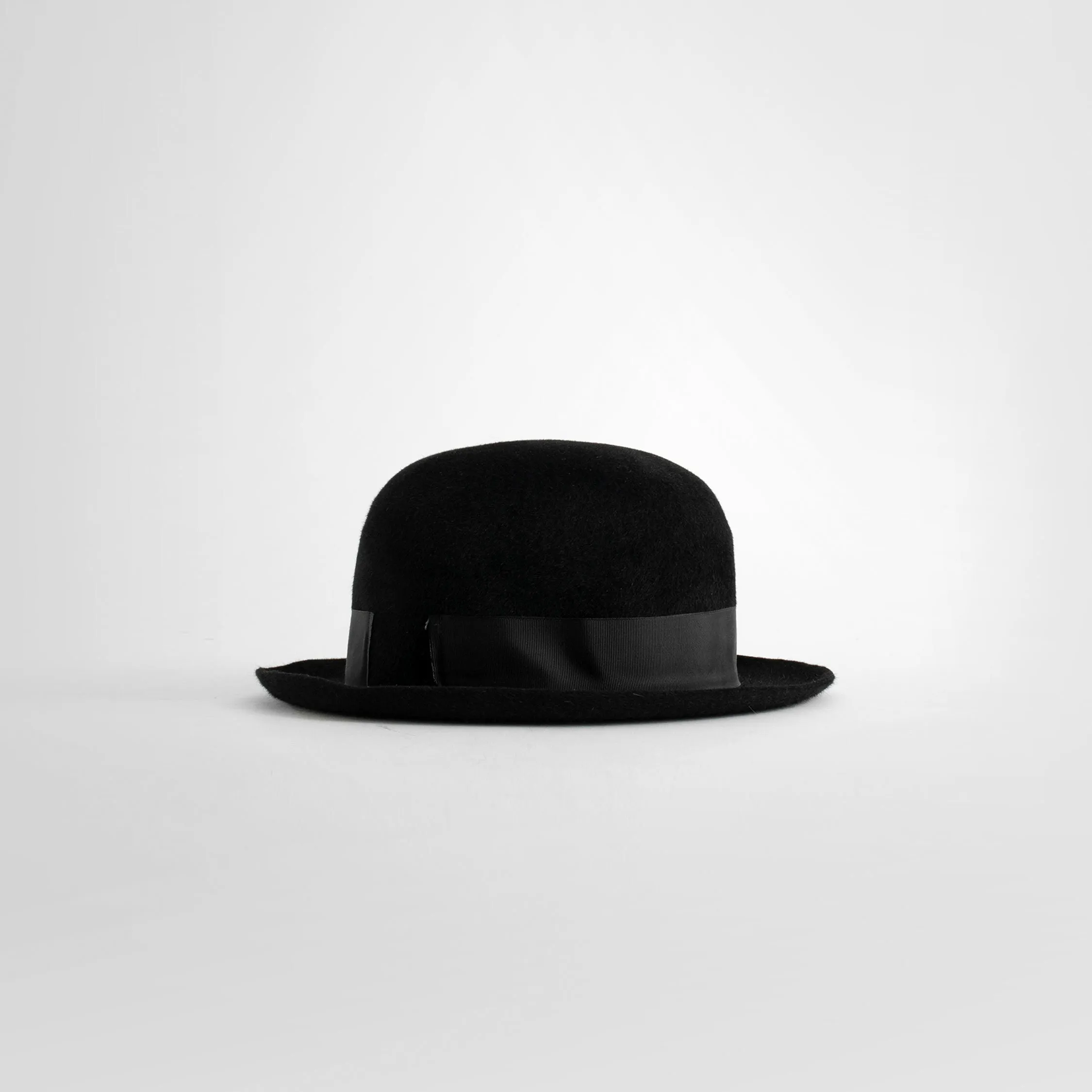 SCHA UNISEX BLACK HATS