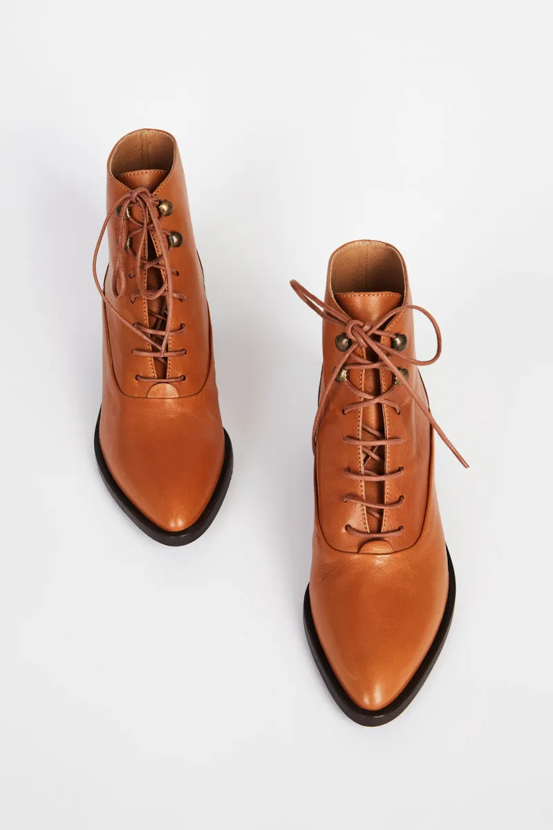 WEST LACE UP ANKLE BOOT